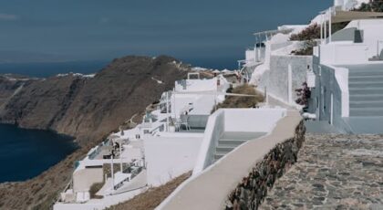 Private Villas in Santorini for Cliffside Views